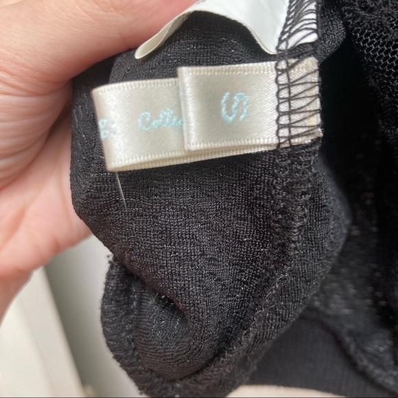 3/$15 Pandora Stars Sequins Black Crop Top With Stars and Moon Lace Detail Small - Picture 4 of 5